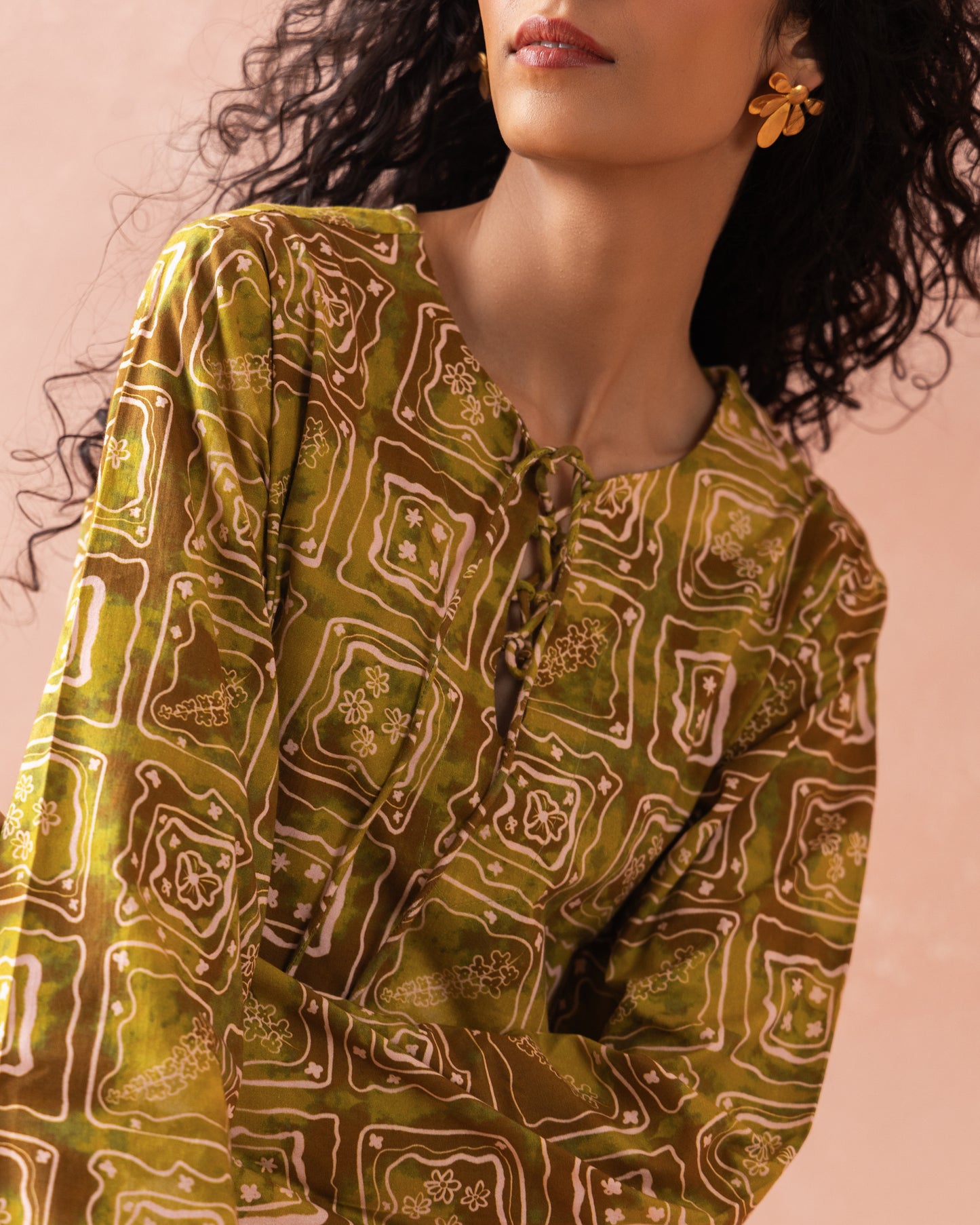 FIELD BLOOM LACE TIE DRESS