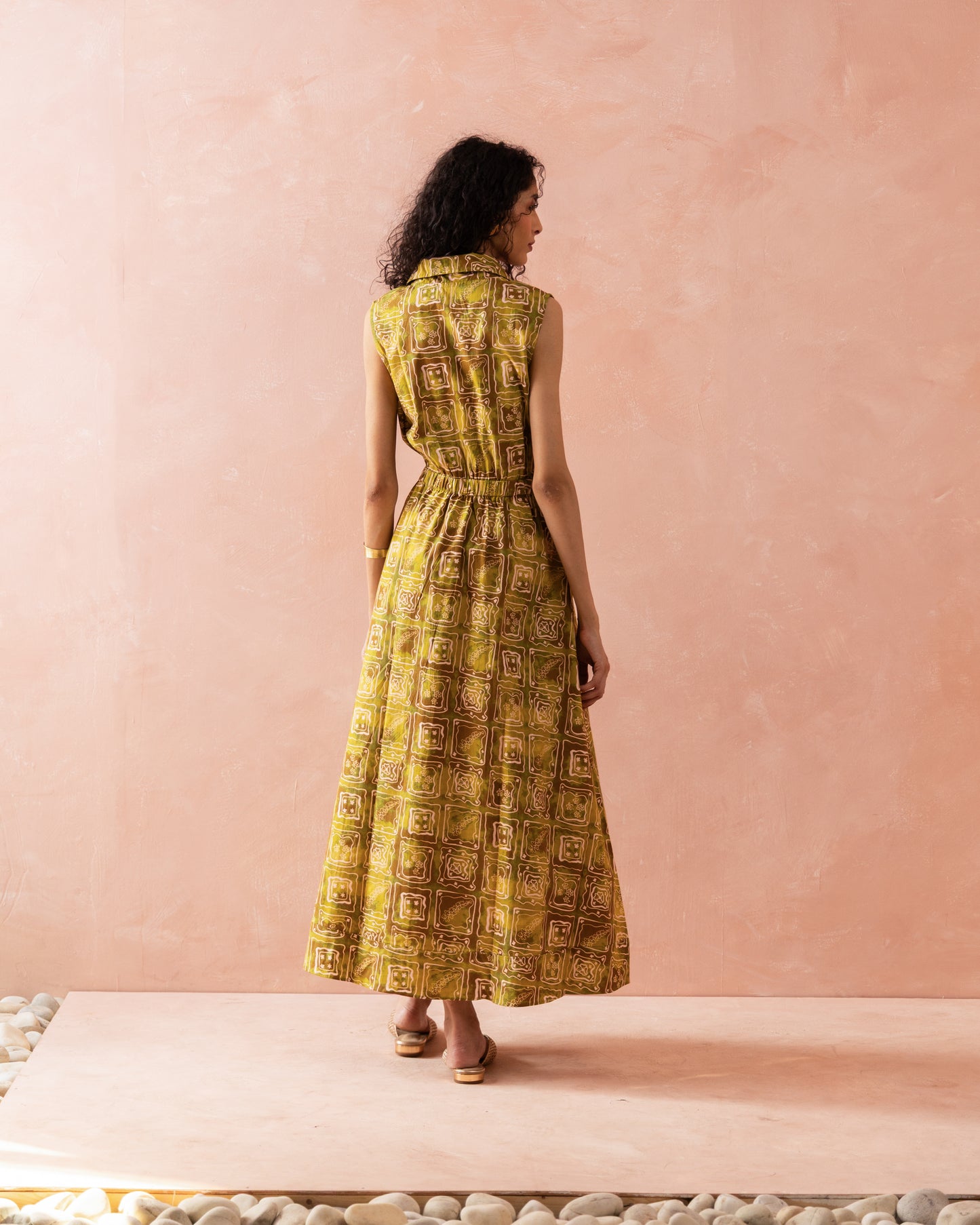 FIELD BLOOM COLLARED MAXI DRESS