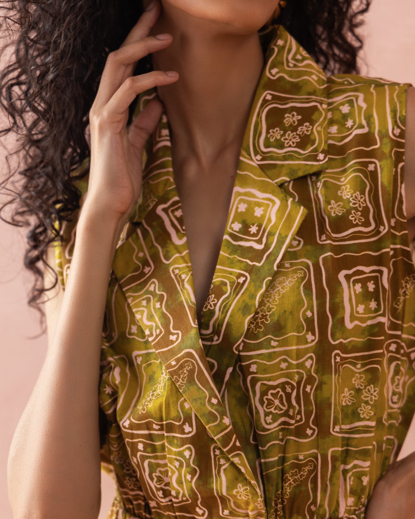 FIELD BLOOM COLLARED MAXI DRESS